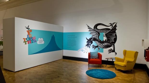 Seating area at Laing Art Gallery in Newcastl upon Tyne