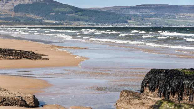 Clear day at Dornoch Beach