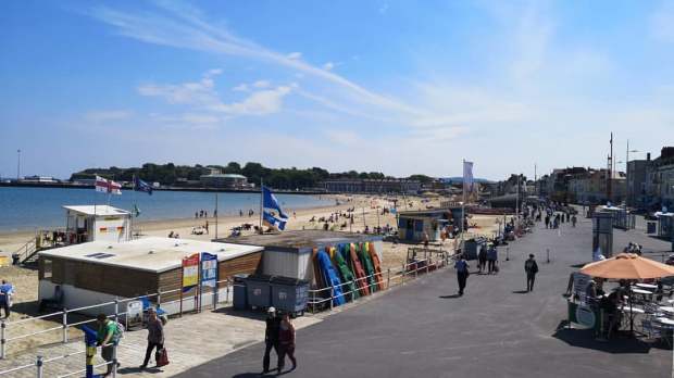 Weymouth Beach - Featured Image - 1