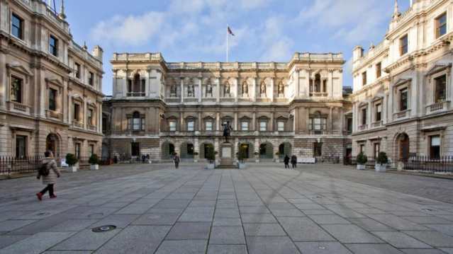 Outside view of Royal Academy of Arts in London