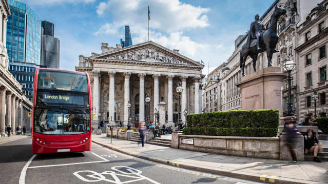 Mary Poppins Walking Tour of London - Featured Image - 1