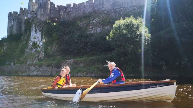 Paddle West Row Boat Hire - Featured Image - 2