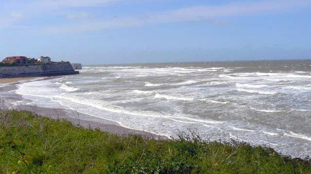 Clear day at Joss Bay in Broadstairs
