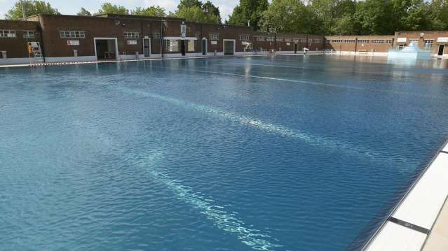 Outdoor swimming pool at Parliament Hill Lido in Hampstead