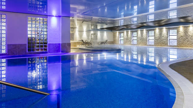 Long Ashes Leisure Club - Featured Image - 1