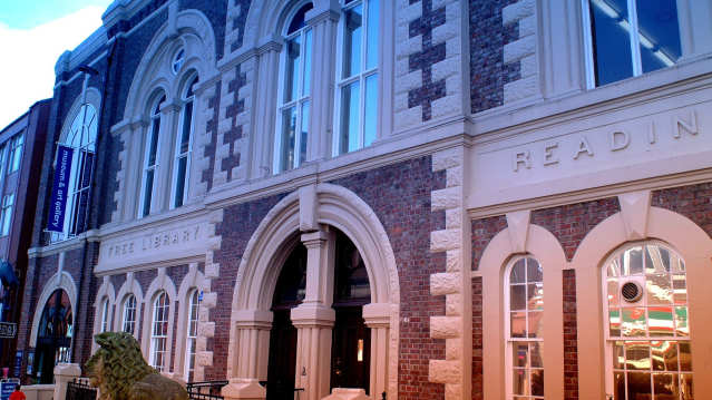 Entrance to South Shields Museum and Art Gallery