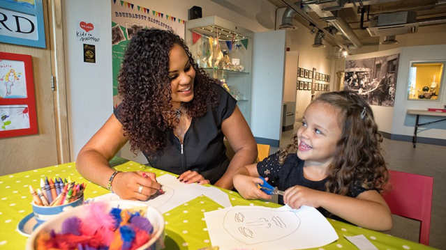 Mum and daughter drawing at Castleford Museum