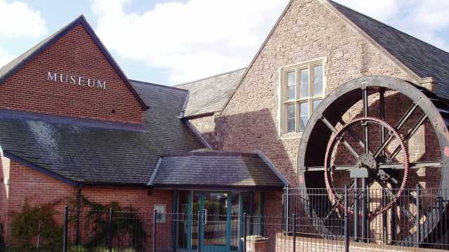Outside view of Tiverton Museum