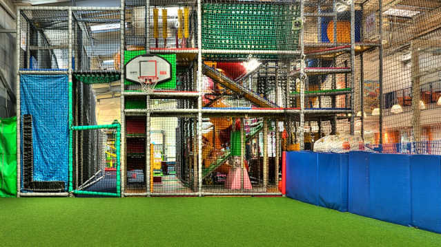 Soft play frame at Eddie Catz Wimbledon