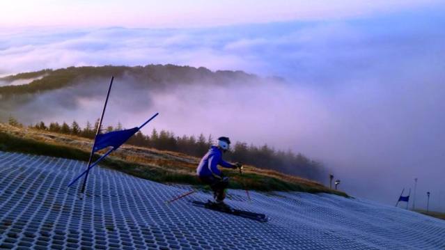Person skiing at Midlothian Snowsports Centre in Edinburgh