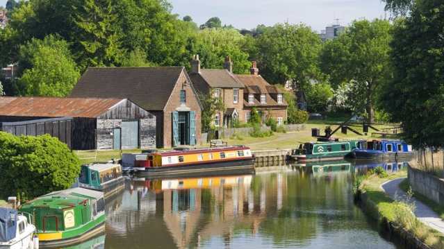 Dapdune Wharf - Featured Image - 1