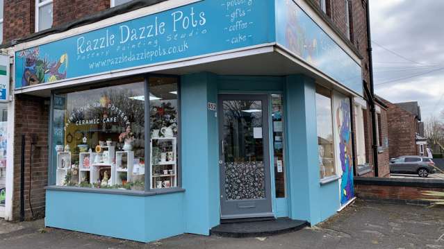 Razzle Dazzle Pots Ltd - Featured Image - 1
