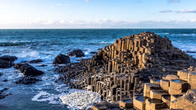 Giants Causeway and Visitors Centre - Featured Image - 1
