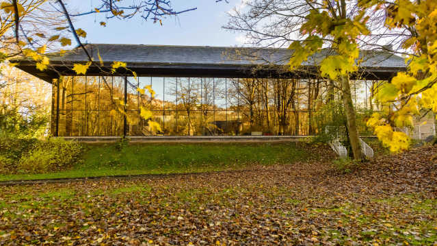 Richmond Swimming Pool - Featured Image - 3