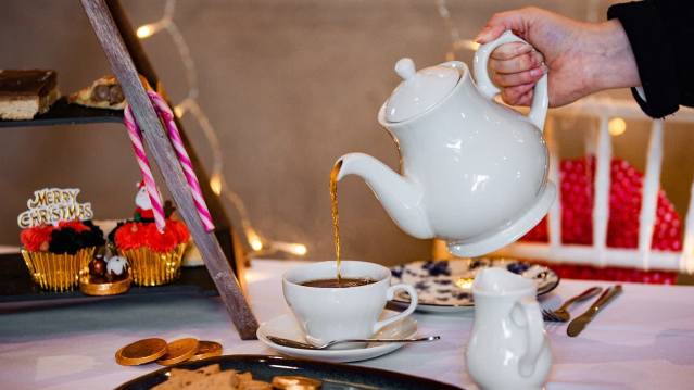 Tea’s the Season for Luxury Barn Wedding Venue - Featured Image - 1