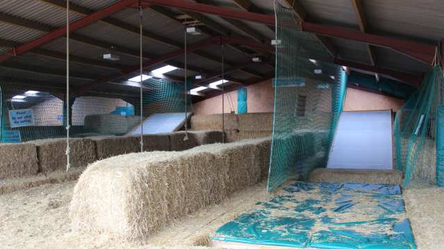 Billy Bob's Parlour - Featured Image - 2