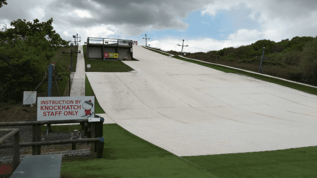 Knockhatch Ski & Snowboard Centre - Featured Image - 1
