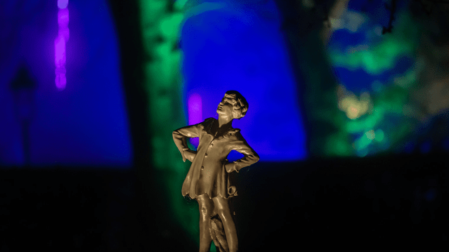 Enchanted Gardens Light Trail - Featured Image - 1