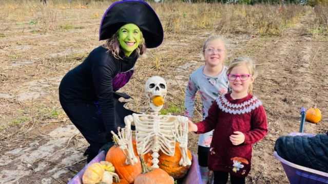 Pumpkin picking at Mr Pumpkin - Featured Image - 3