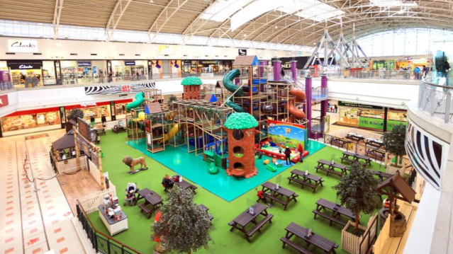 Get Wild at the Galleria - Featured Image - 2