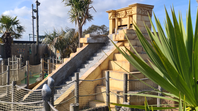 Lost World Adventure Golf - Featured Image - 1