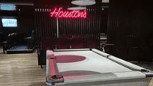 Houston's - Featured Image - 3