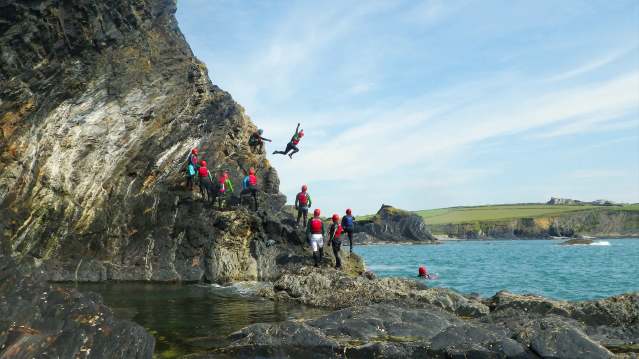 Celtic Quest Coasteering - Featured Image - 7