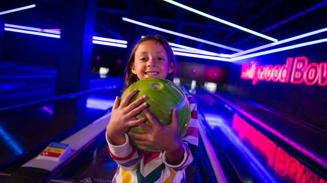 Hollywood Bowl Swindon - Featured Image - 3