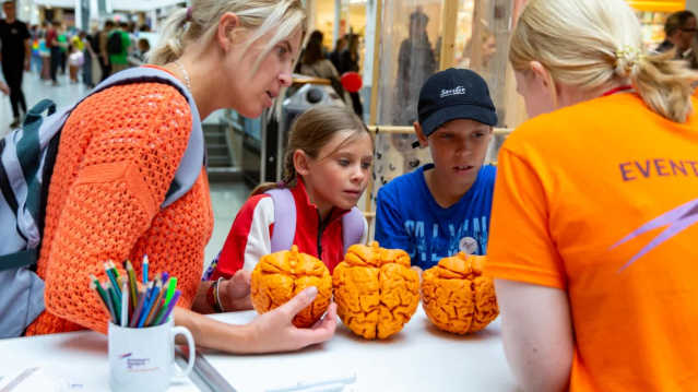 Our Wonderful Brains - Alzheimer's Research UK FREE Event - Featured Image - 2