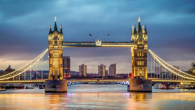 Tower Bridge - Image 11