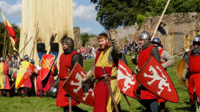 Kenilworth Castle - Image 1