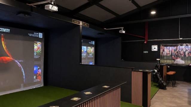 SmackShot Indoor Golf - Featured Image - 4