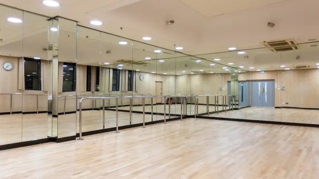 Hammersmith Fitness and Squash Centre - Featured Image - 1