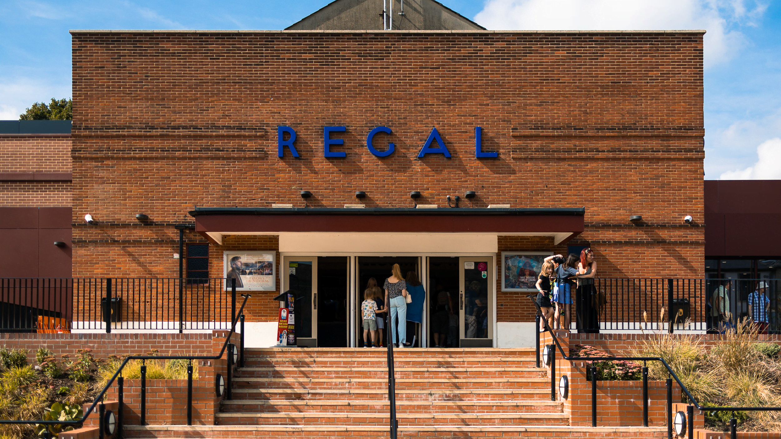 Movie Theatre Suffolk 60 Photos - Moonagedaydream.film